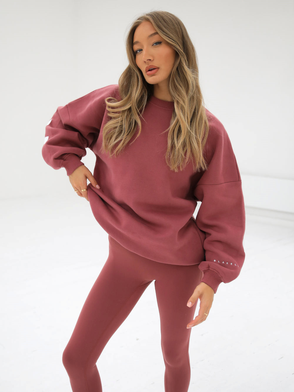 Blakely Isabel Oversized Jumper Berry | 9124380-TC