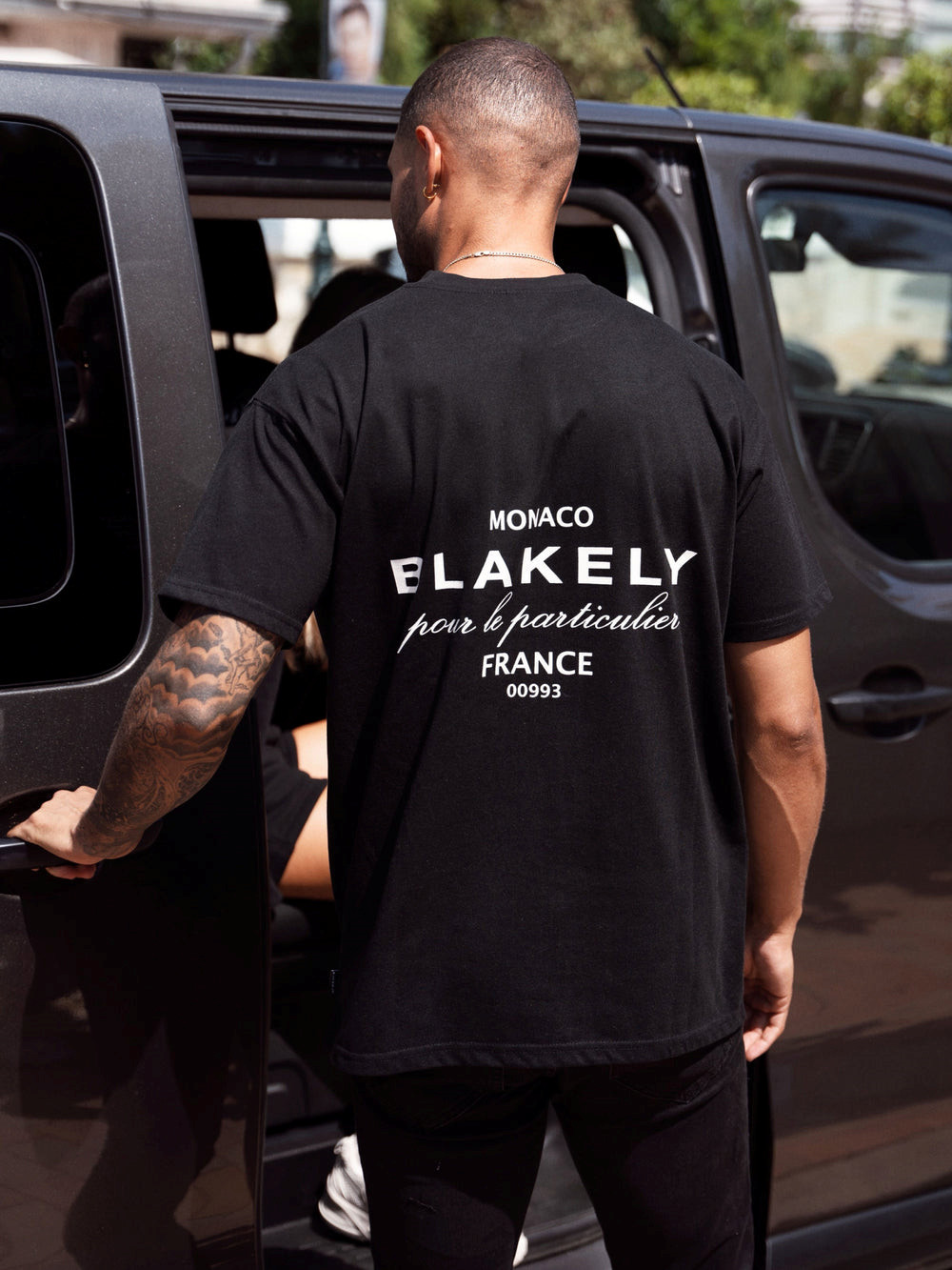 Blakely Monaco Relaxed T-Shirt Mustat | 0384615-HD