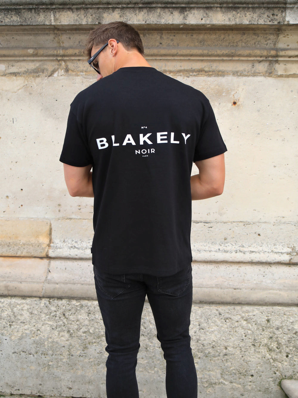 Blakely Noir II Relaxed T-Shirt Mustat | 8750493-UV