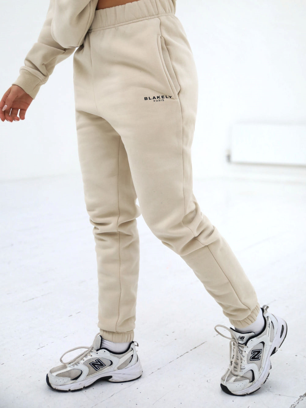 Blakely Noir II Women's Sweatpants Beige | 2147053-HX