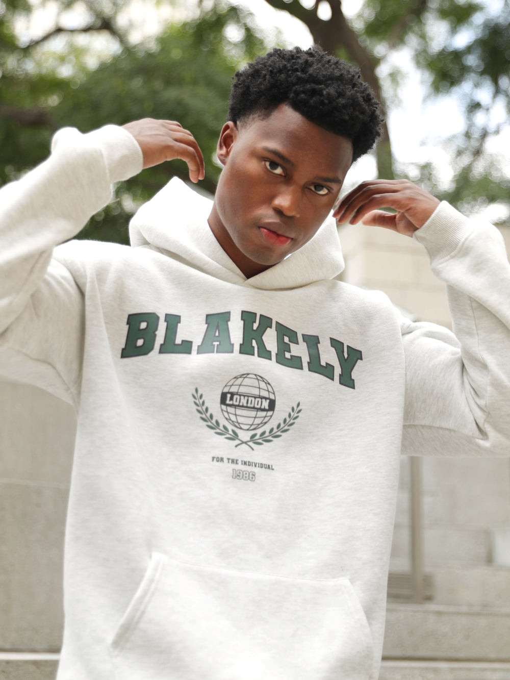 Blakely Varsity Relaxed Hoodie Valkoinen | 4821790-EC